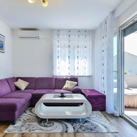 Apartment South *